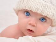 Mavi Gözlü Bebek Yapbozu